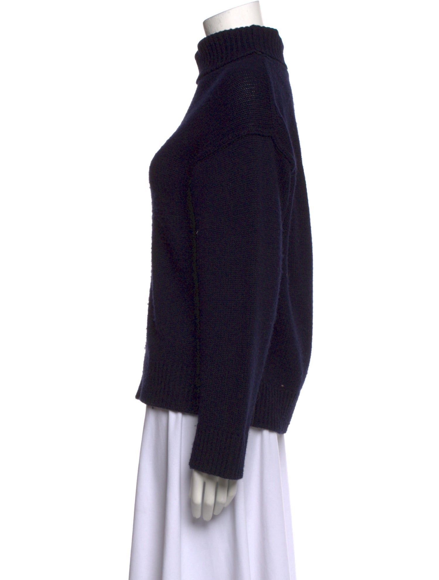 Allude Virgin Wool Turtleneck Sweater