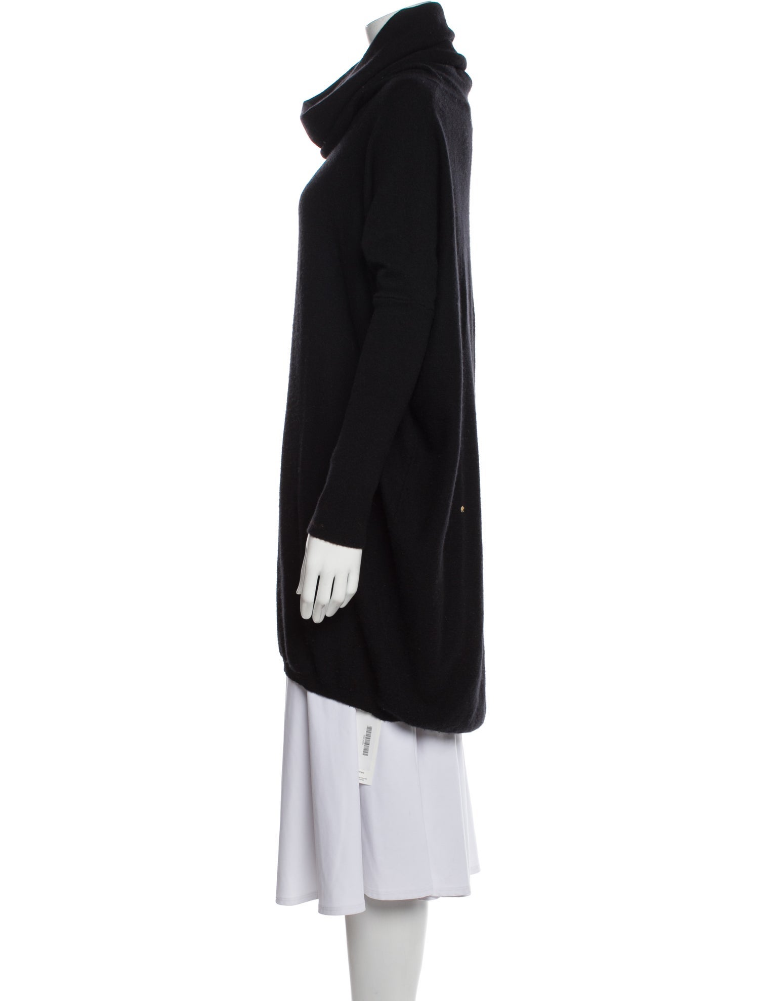 Allude Cashmere Turtleneck Sweater