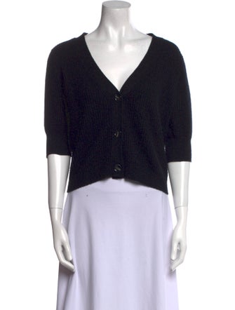 Allude Cashmere V-Neck Sweater