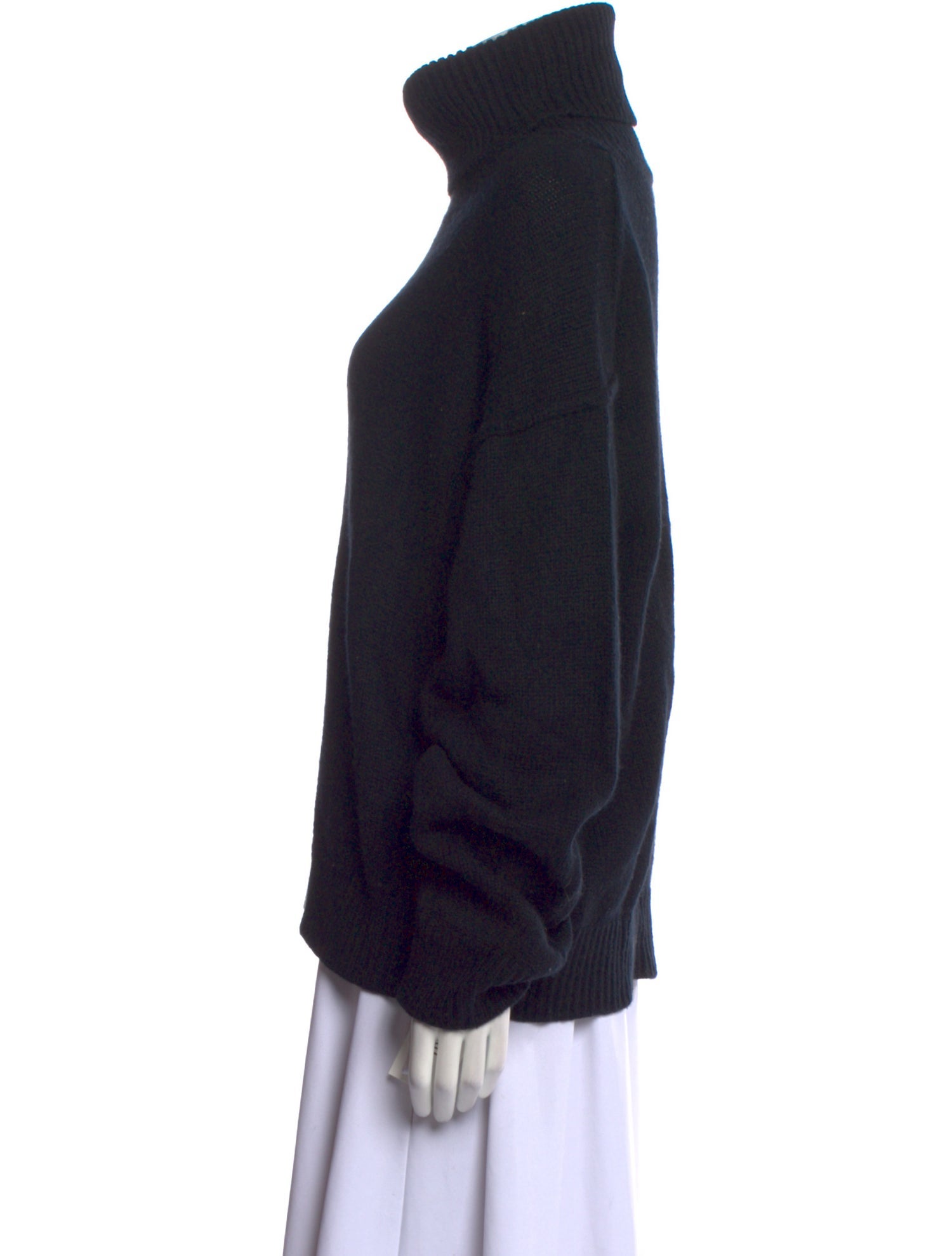 Allude Virgin Wool Turtleneck Sweater