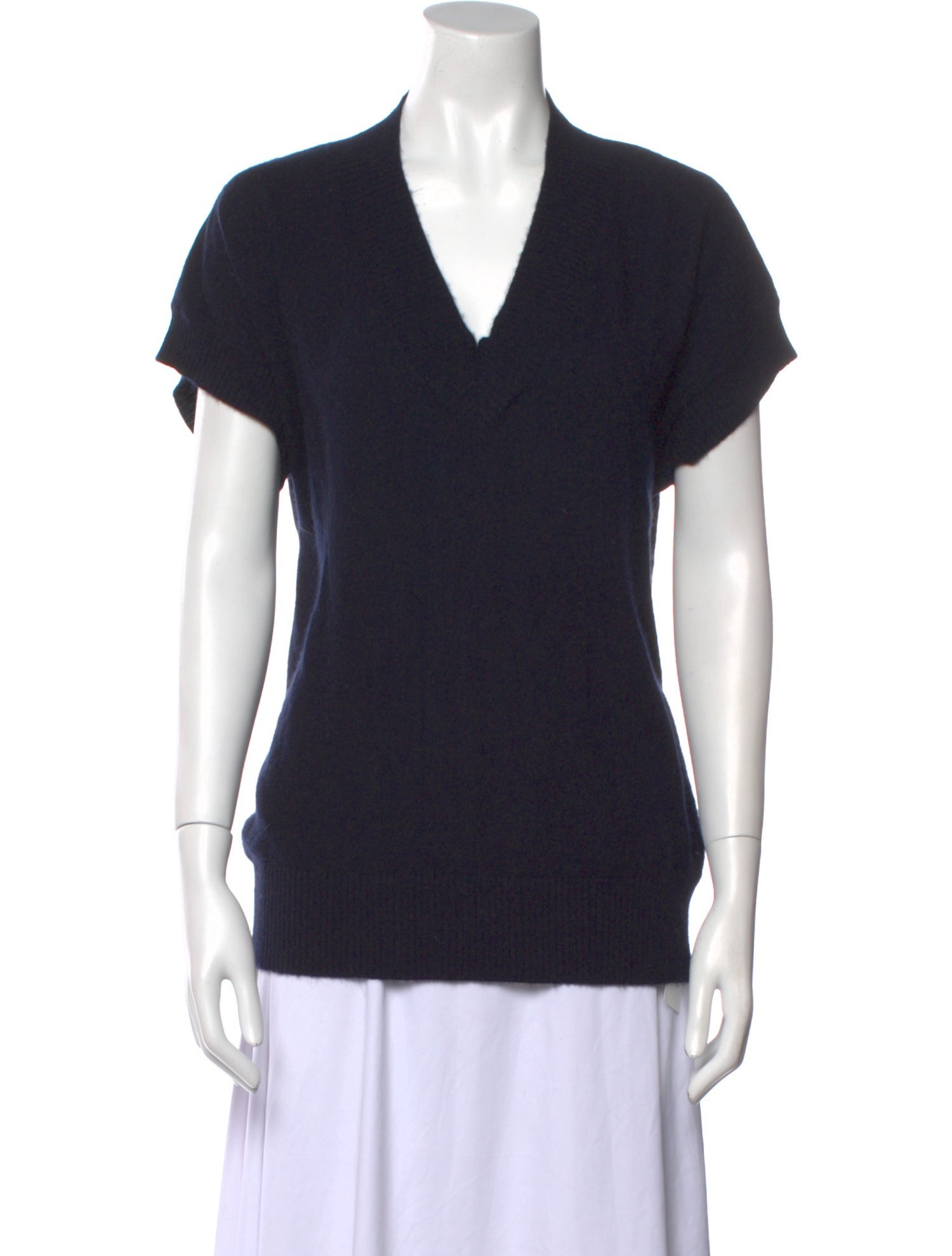 Allude Cashmere V-Neck Sweater