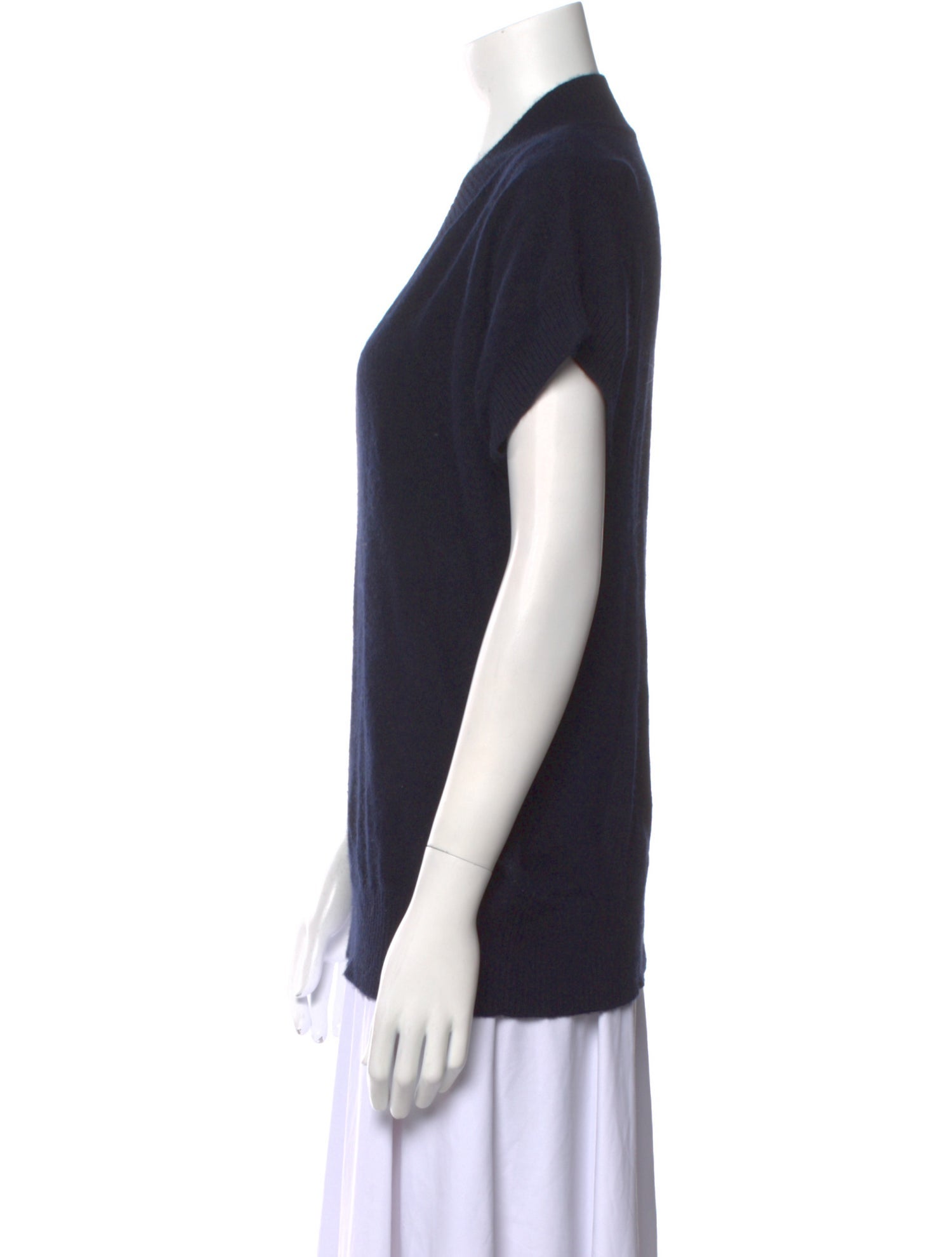 Allude Cashmere V-Neck Sweater