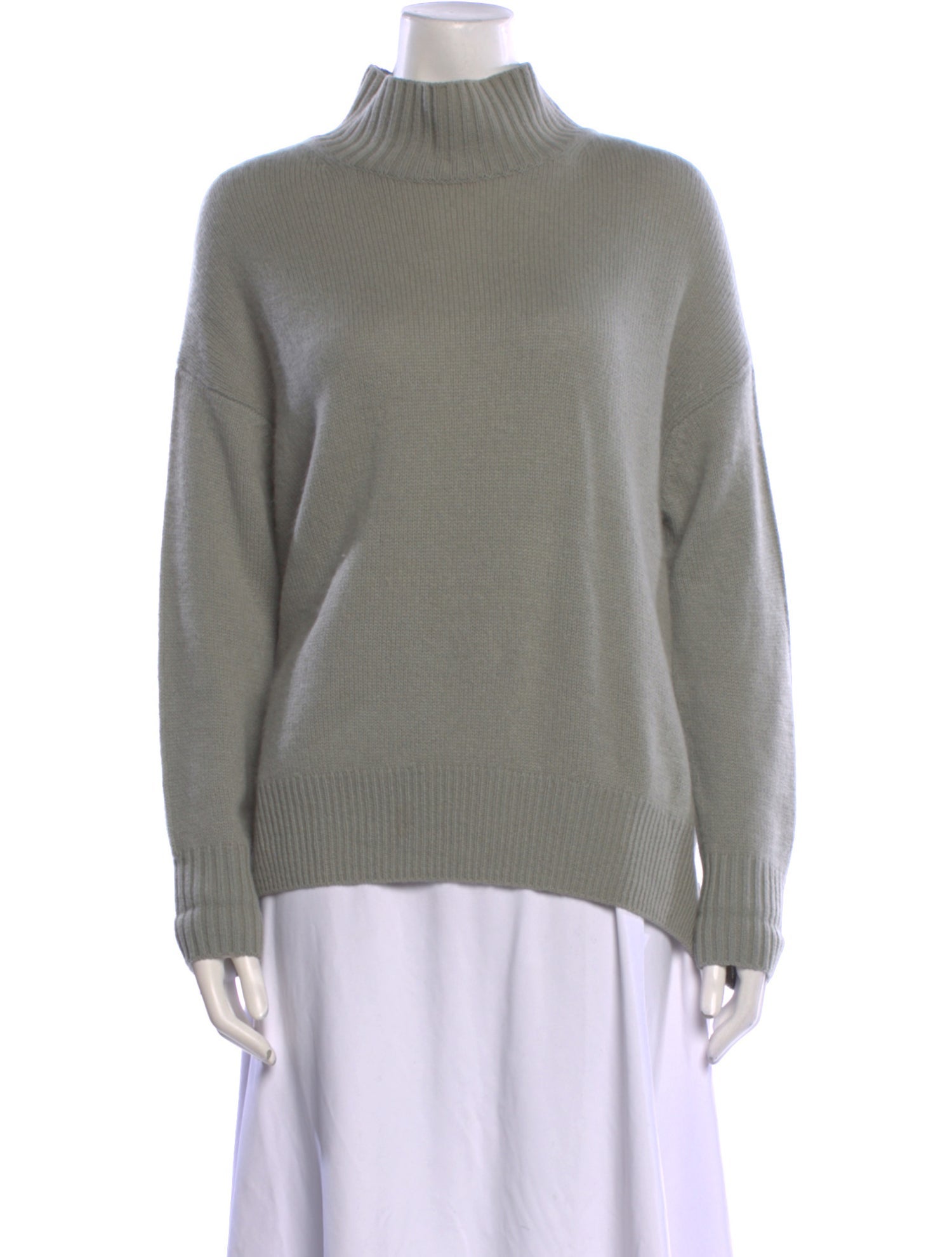 Allude Cashmere Turtleneck Sweater