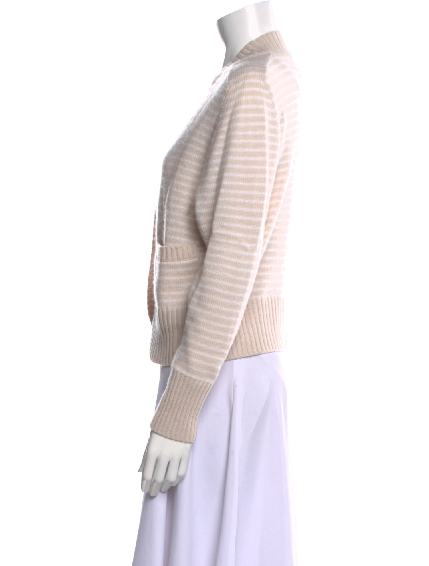 Allude Virgin Wool V-Neck Sweater