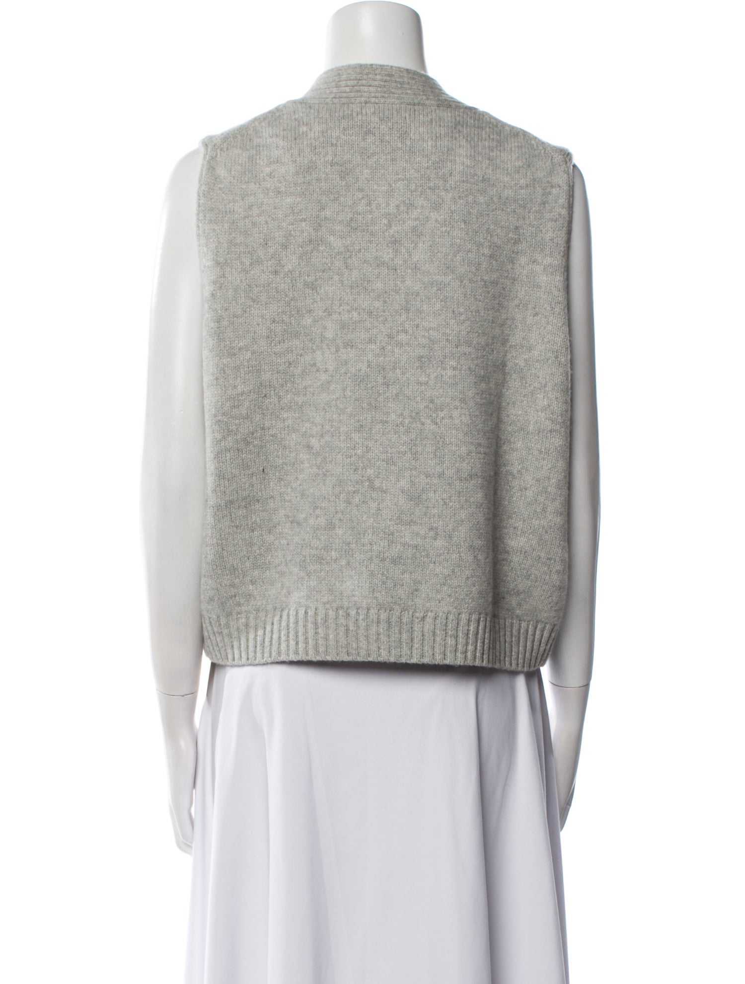Allude Virgin Wool V-Neck Sweater