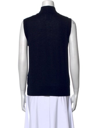 Allude Turtleneck Sleeveless Top