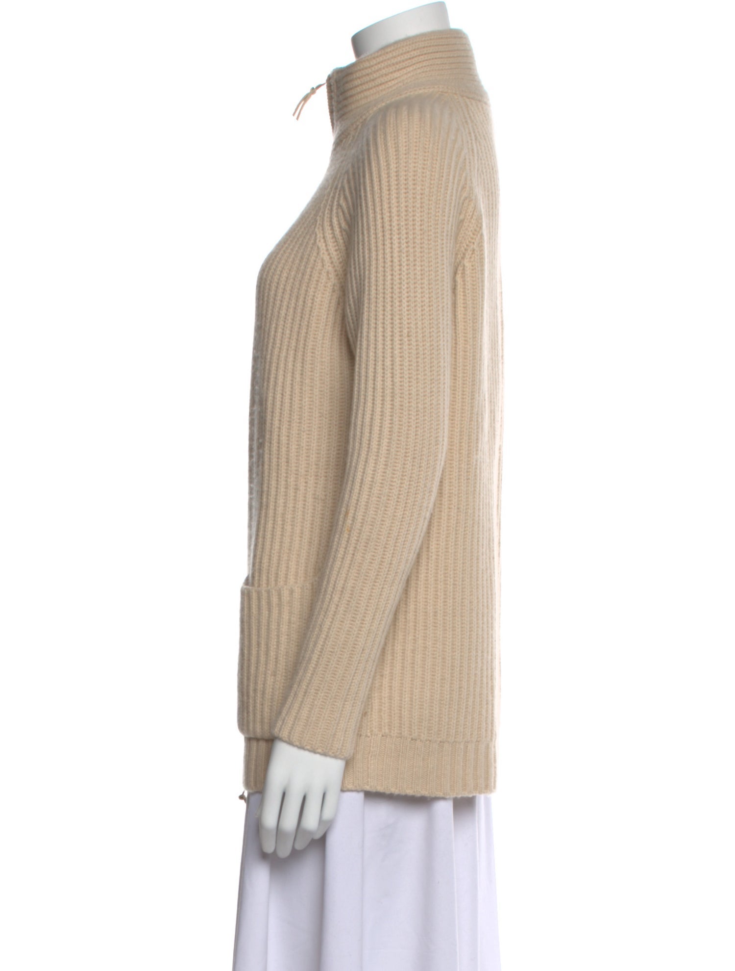 Allude Cashmere Mock Neck Sweater