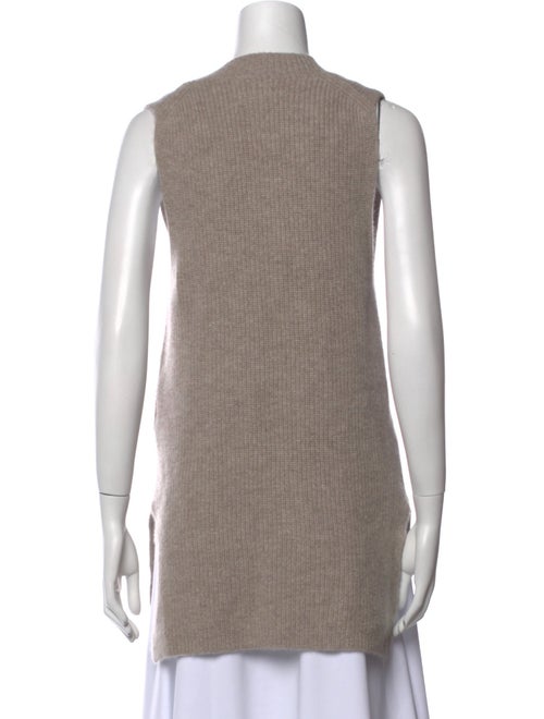 Allude Cashmere V-Neck Sweater