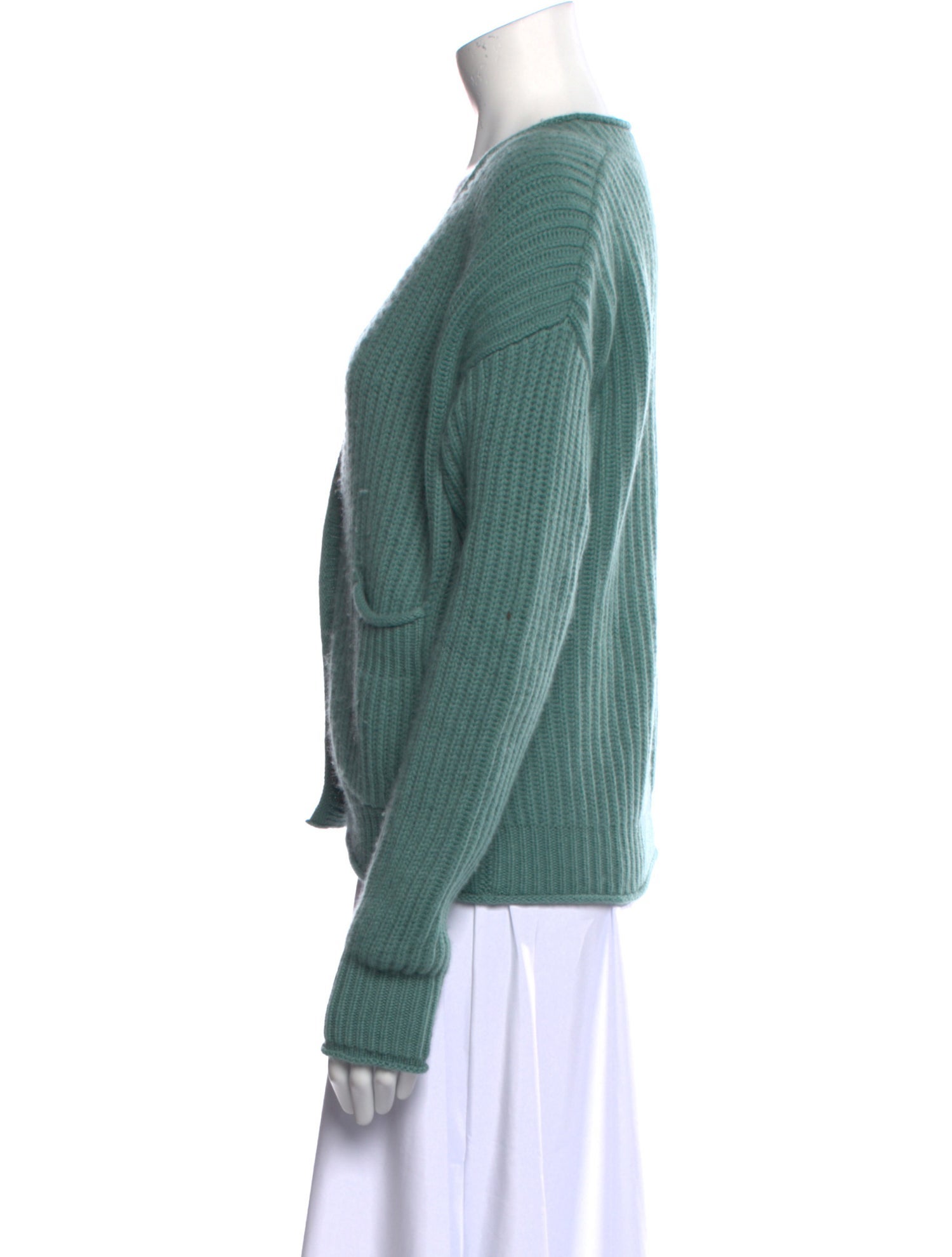 Allude Cashmere V-Neck Sweater