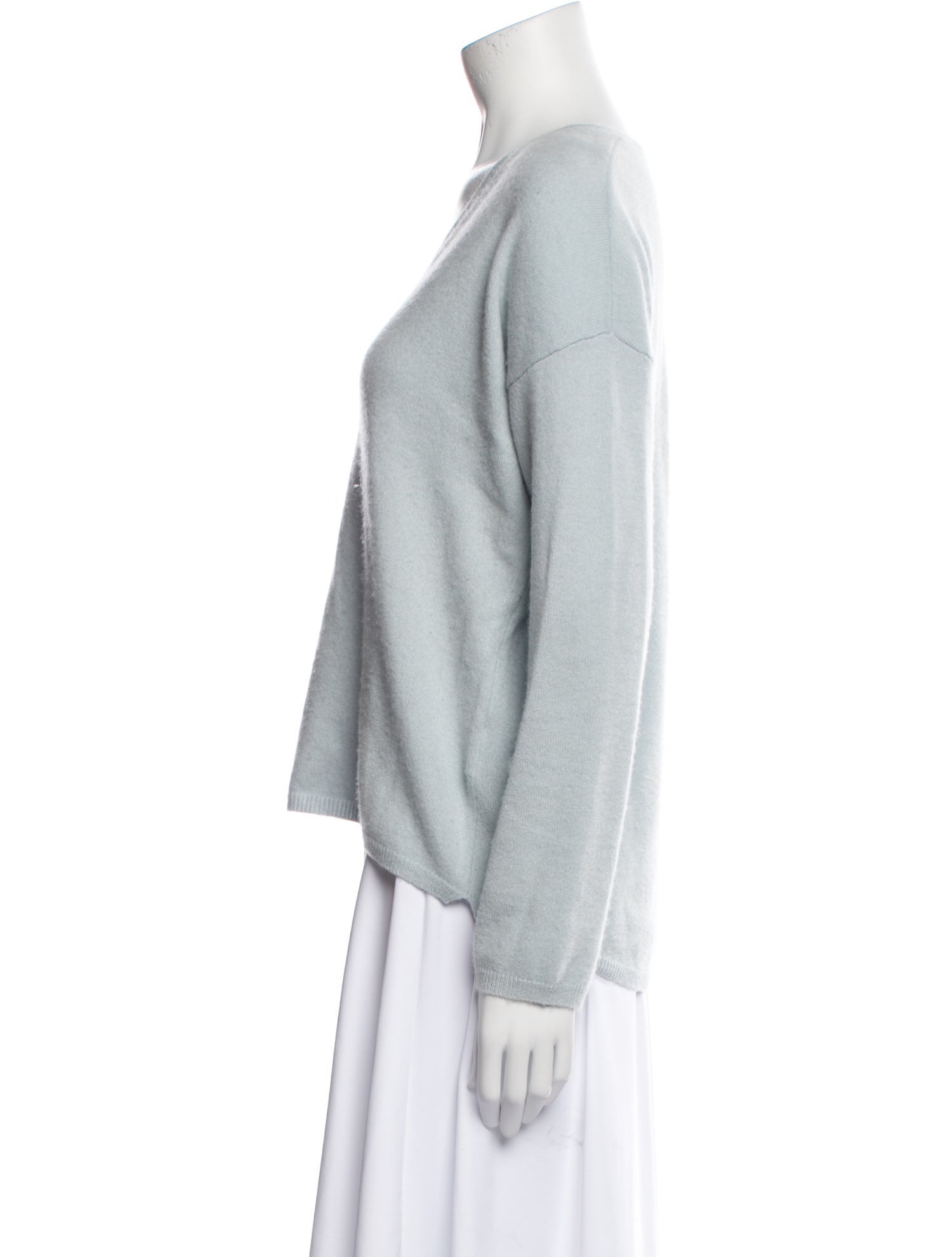 Allude Cashmere V-Neck Sweater