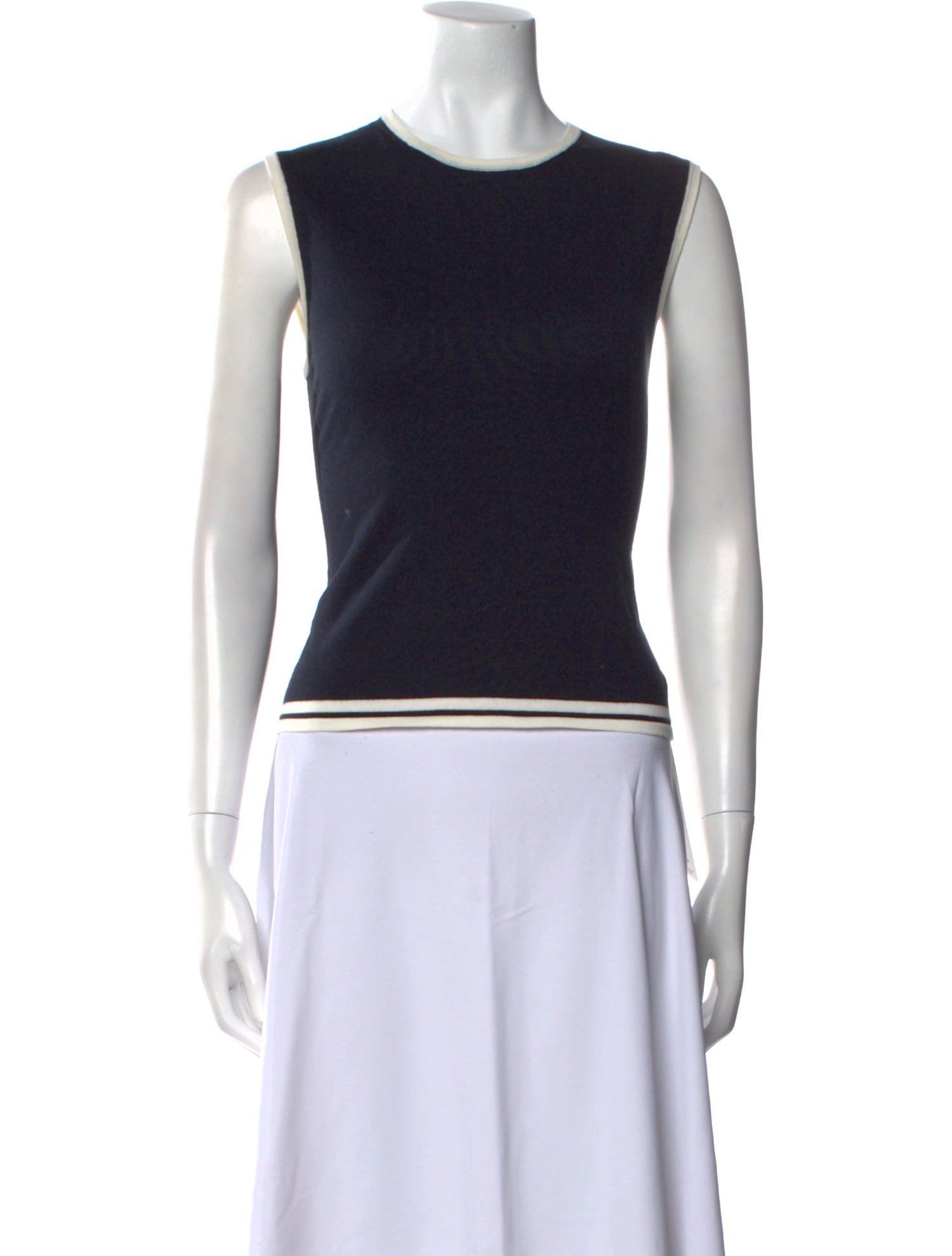 Allude Crew Neck Sleeveless Top