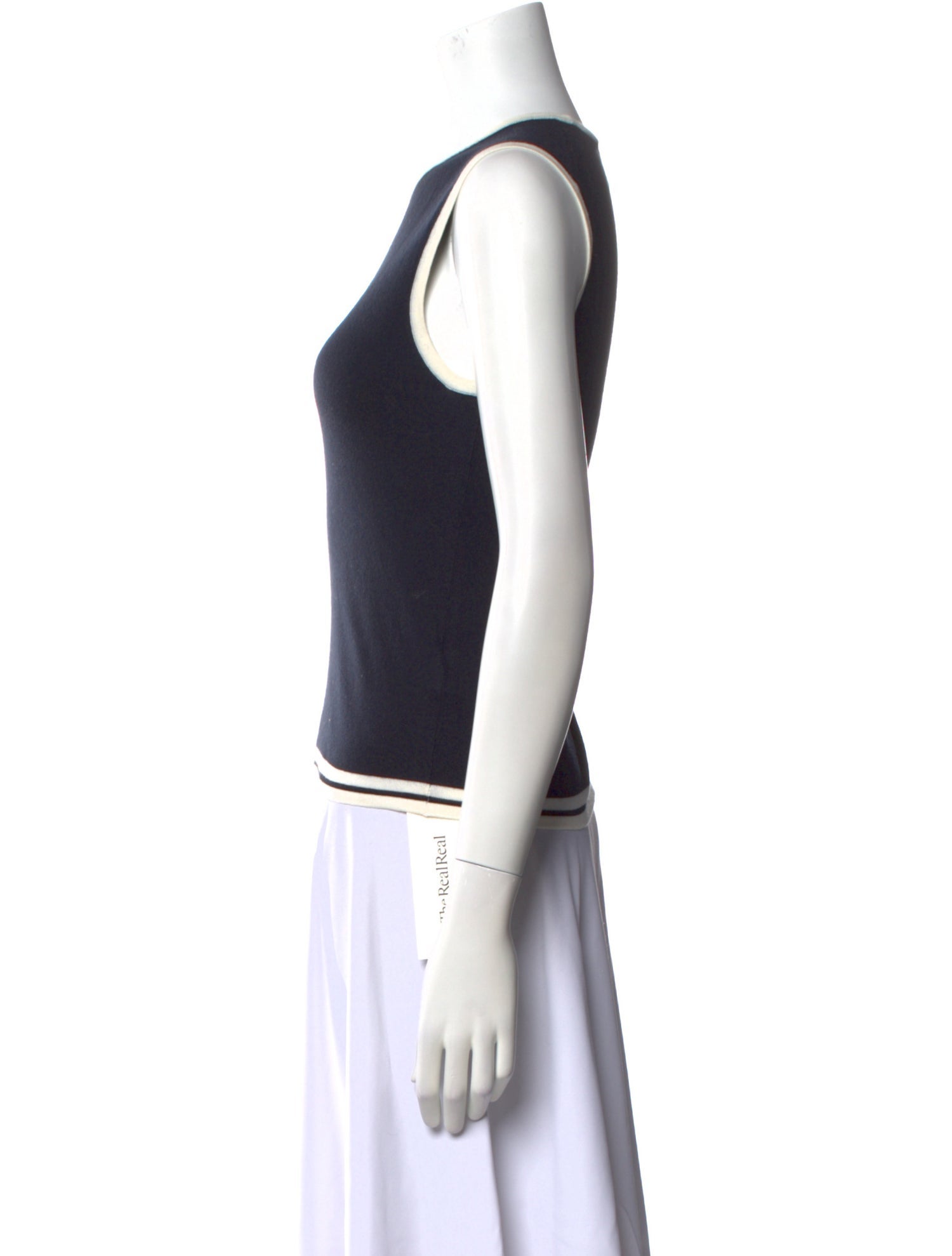 Allude Crew Neck Sleeveless Top