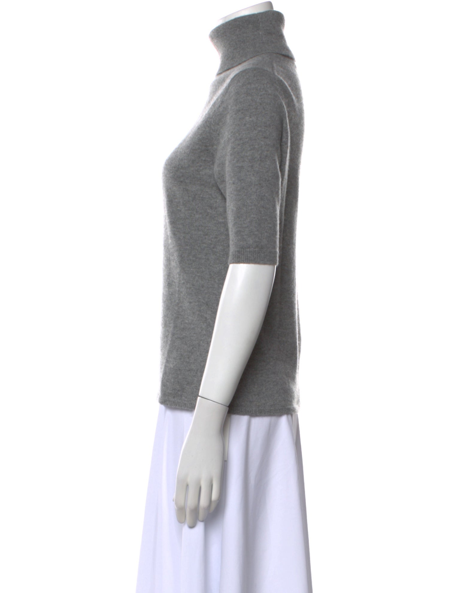 Allude Cashmere Turtleneck Sweater