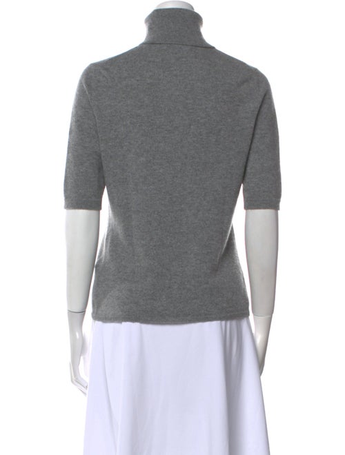 Allude Cashmere Turtleneck Sweater