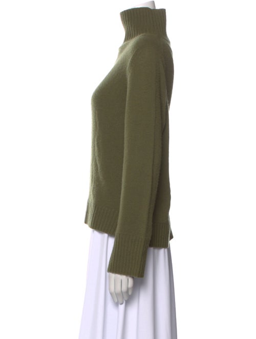 Allude Cashmere Turtleneck Sweater