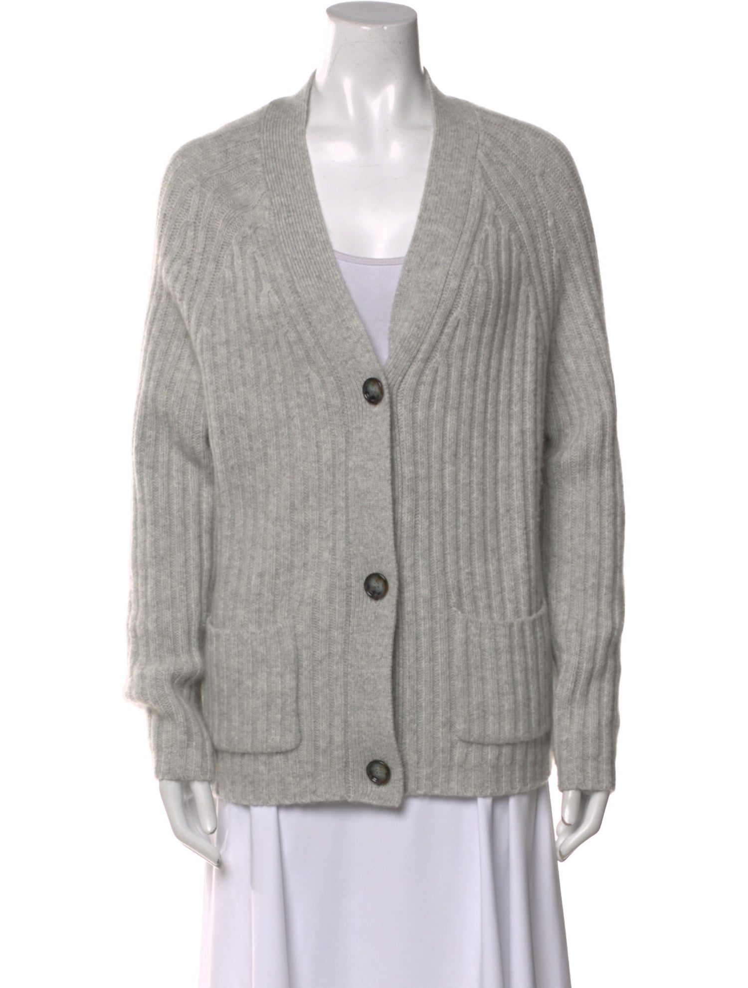 Allude Cashmere V-Neck Sweater