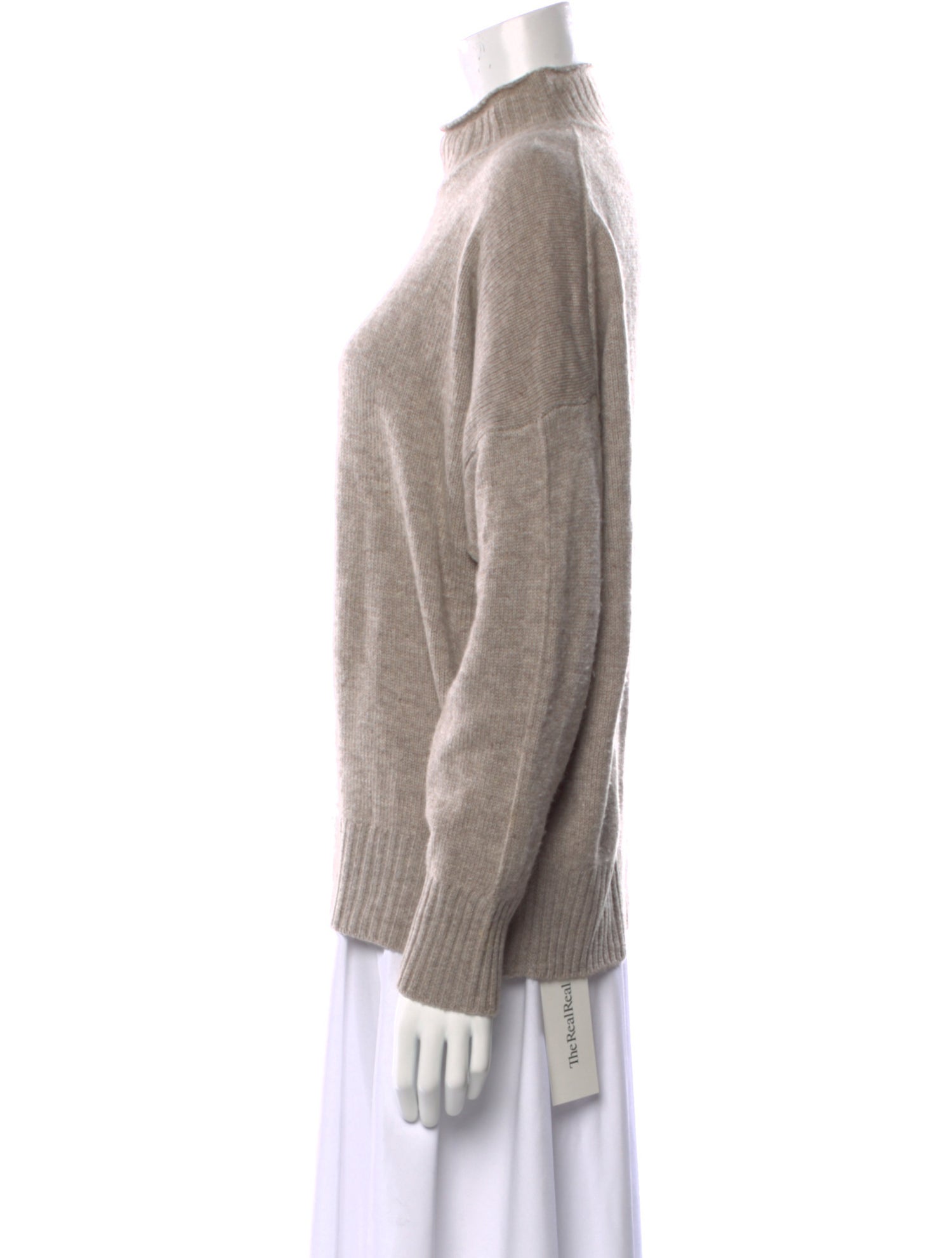 Allude Cashmere Turtleneck Sweater