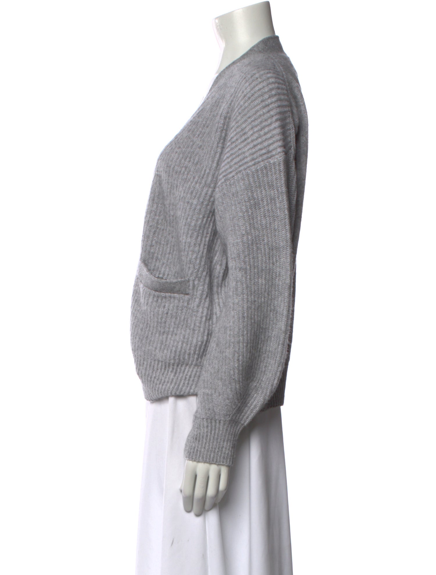 Allude Cashmere V-Neck Sweater
