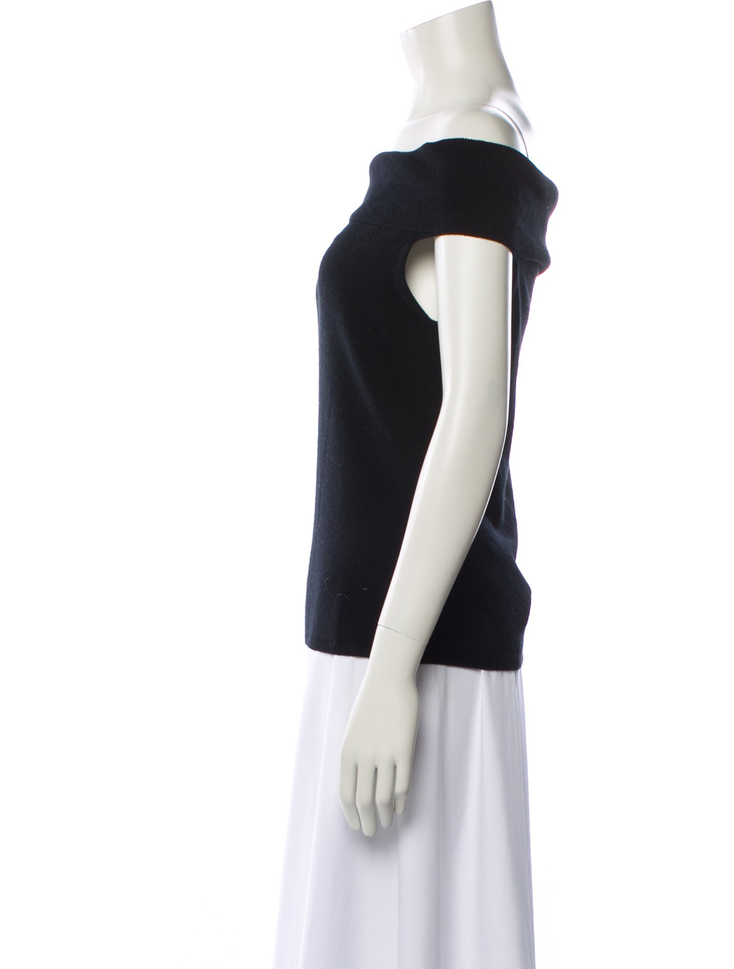 Allude Virgin Wool Off-The-Shoulder Sweater