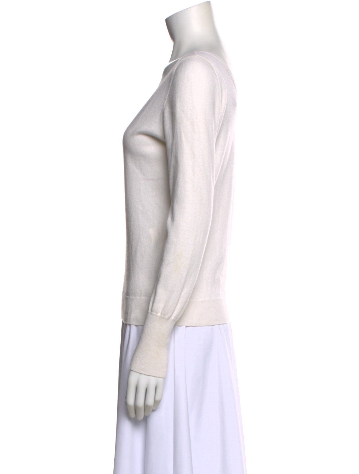 Allude V-Neck Sweater