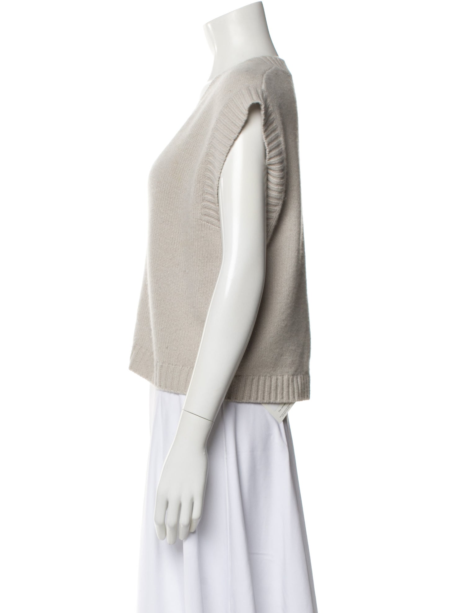Allude Cashmere V-Neck Sweater