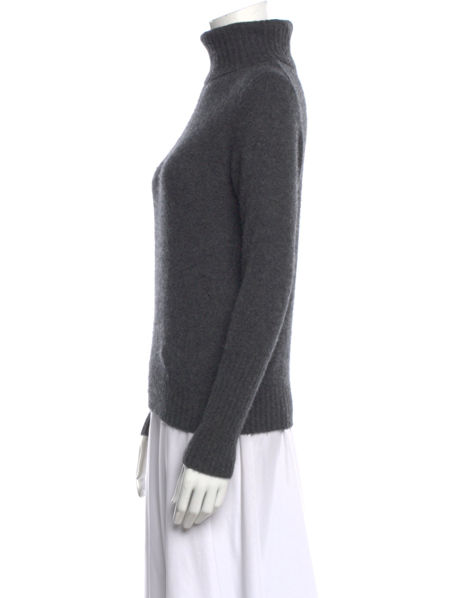 Allude Cashmere Turtleneck Sweater