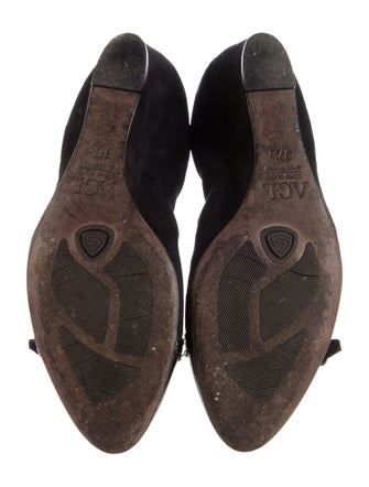 AGL Suede Pumps