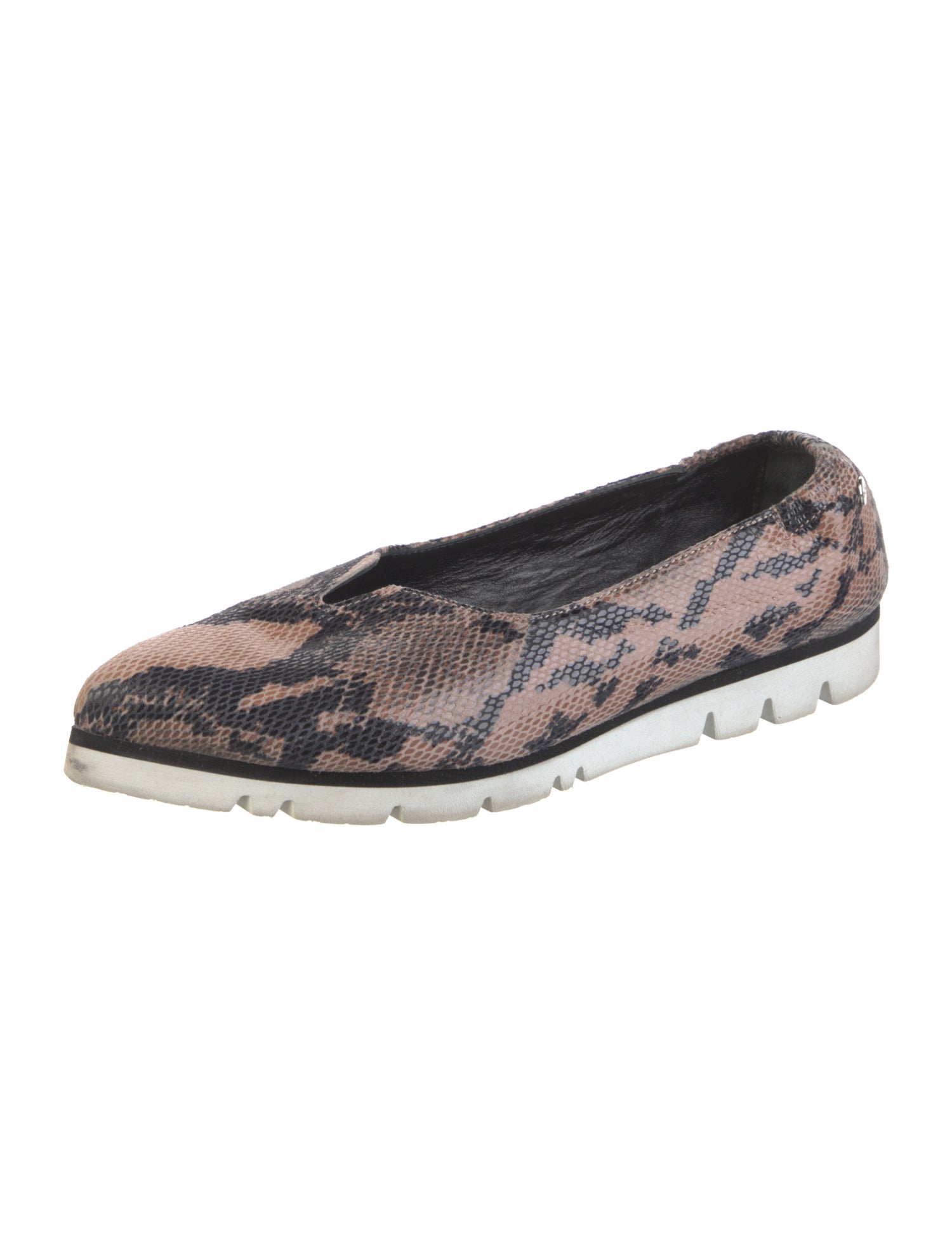 AGL Embossed Leather Patterned Flats