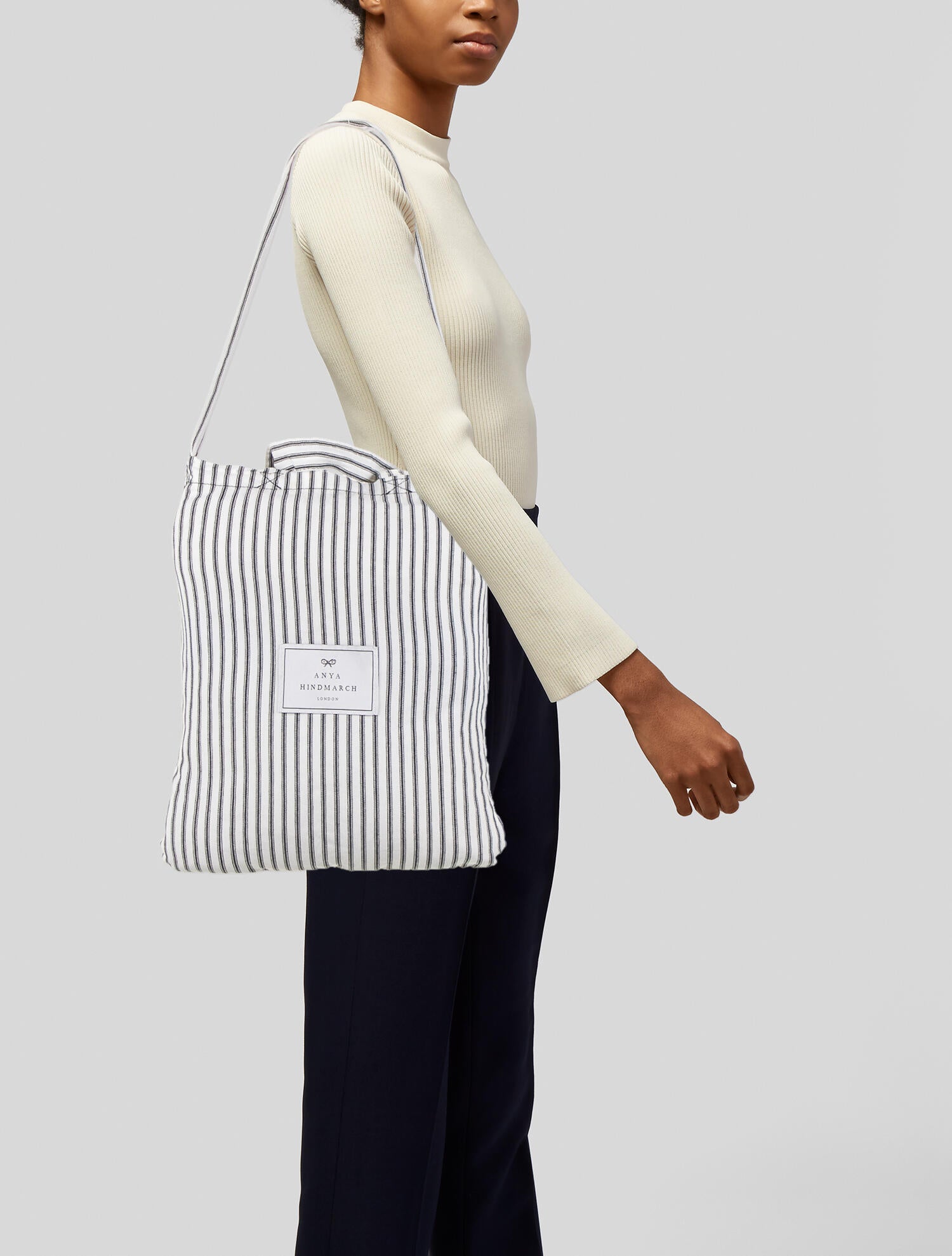 anya hindmarch tony the tiger bolsa