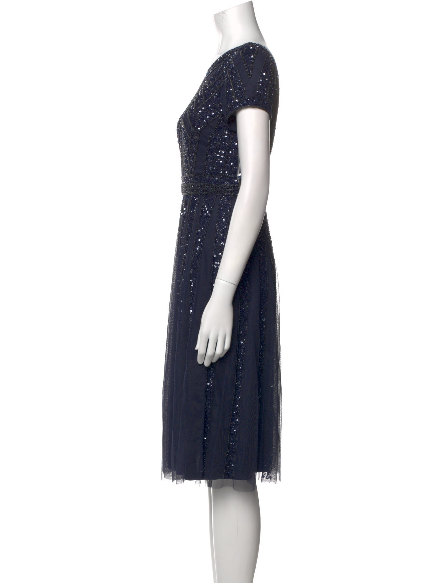 Aidan Mattox Scoop Neck Knee-Length Dress