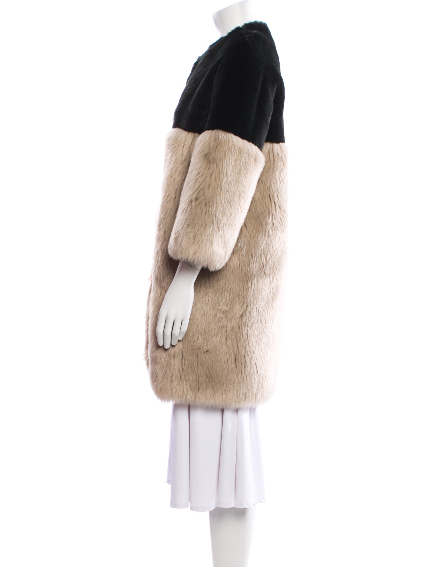 Ainea Faux Fur Coat