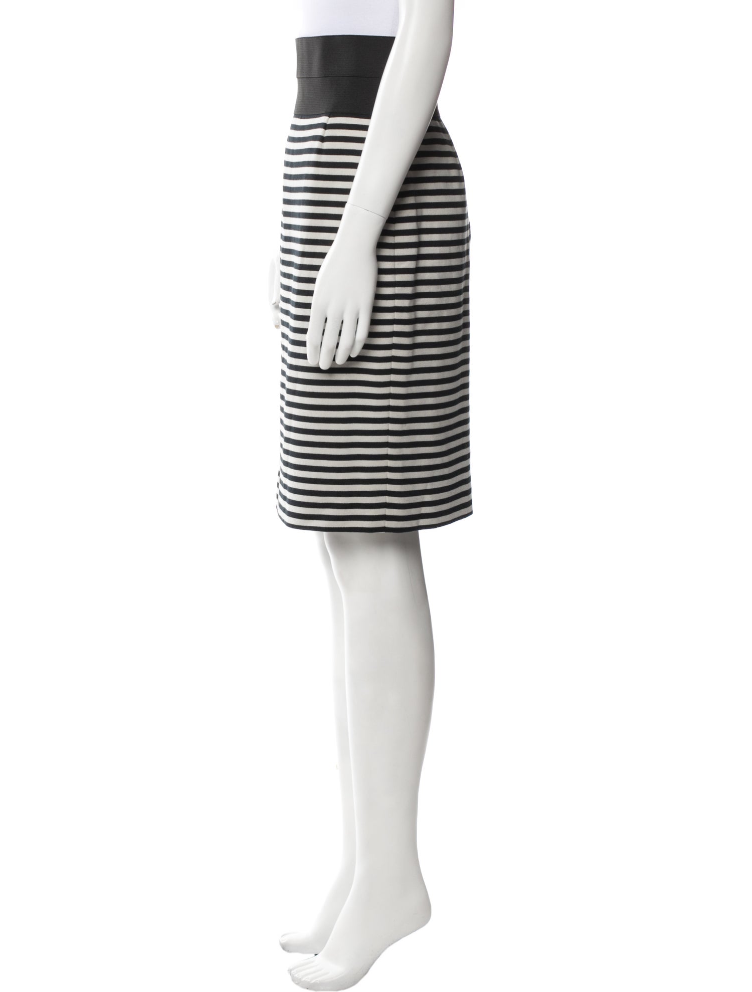 Akris Punto Striped Knee-Length Skirt