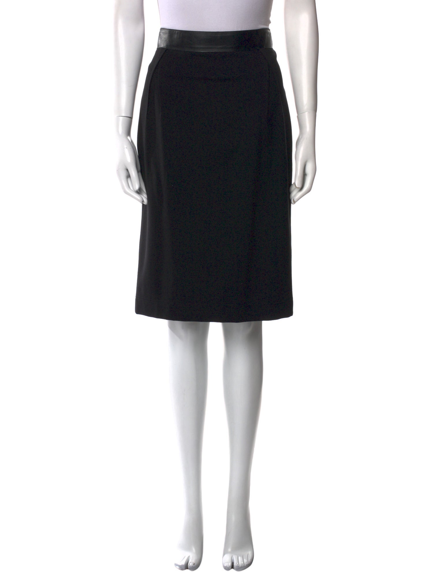 Akris Punto Knee-Length Skirt