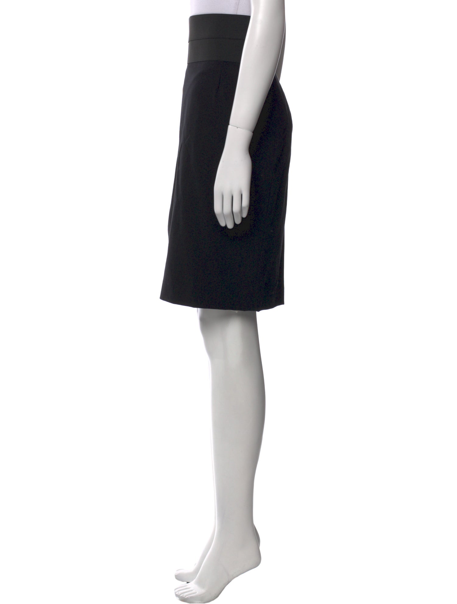 Akris Punto Embroidered Accent Knee-Length Skirt