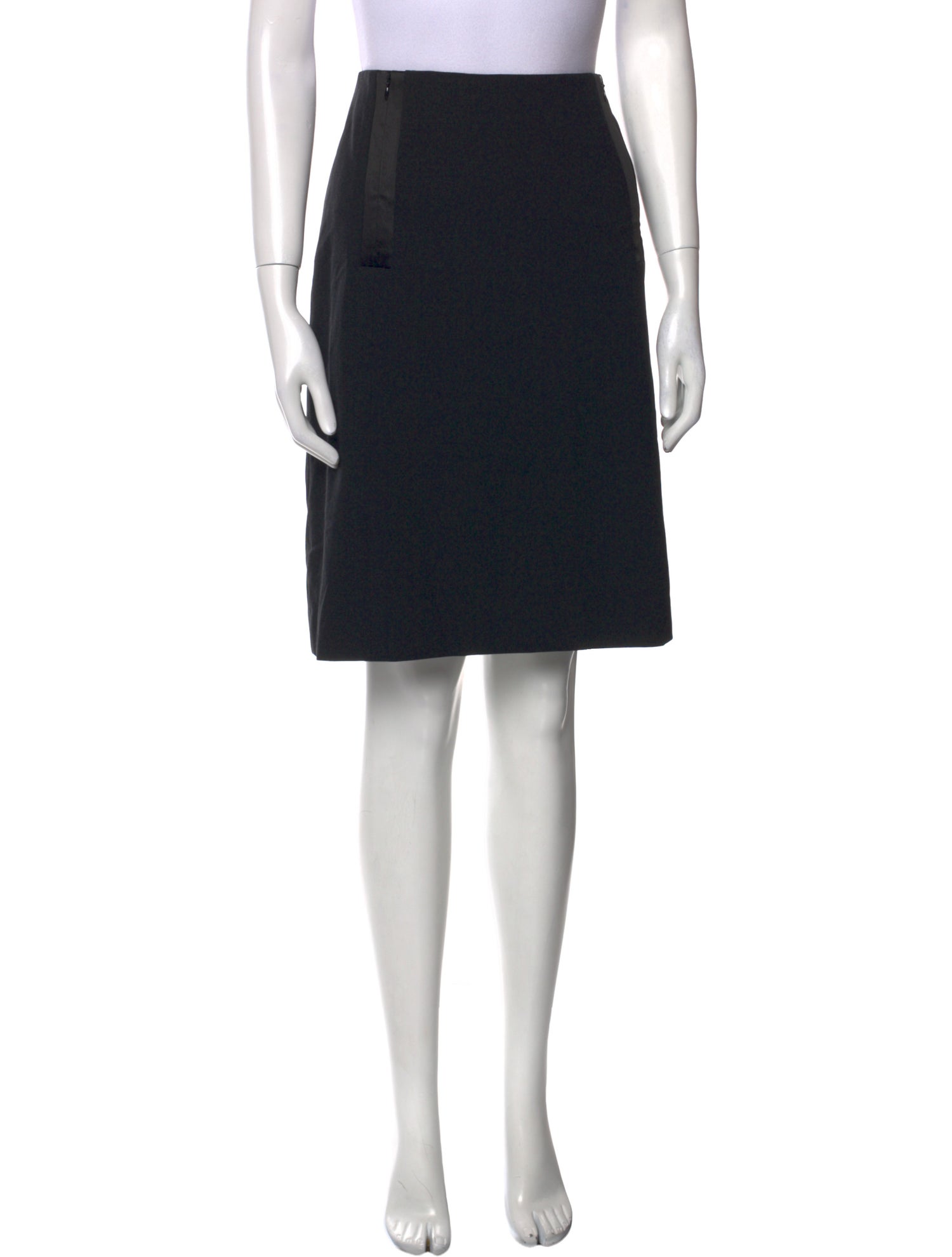 Akris Punto Knee-Length Skirt