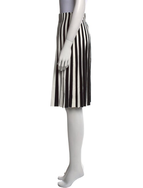 Akris Punto Striped Knee-Length Skirt