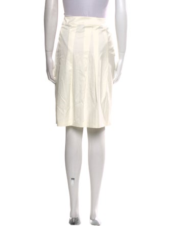 Akris Punto Pleated Accents Knee-Length Skirt