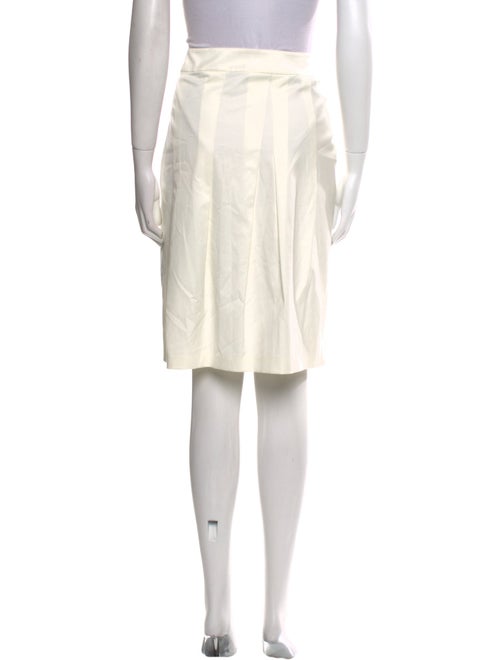 Akris Punto Pleated Accents Knee-Length Skirt