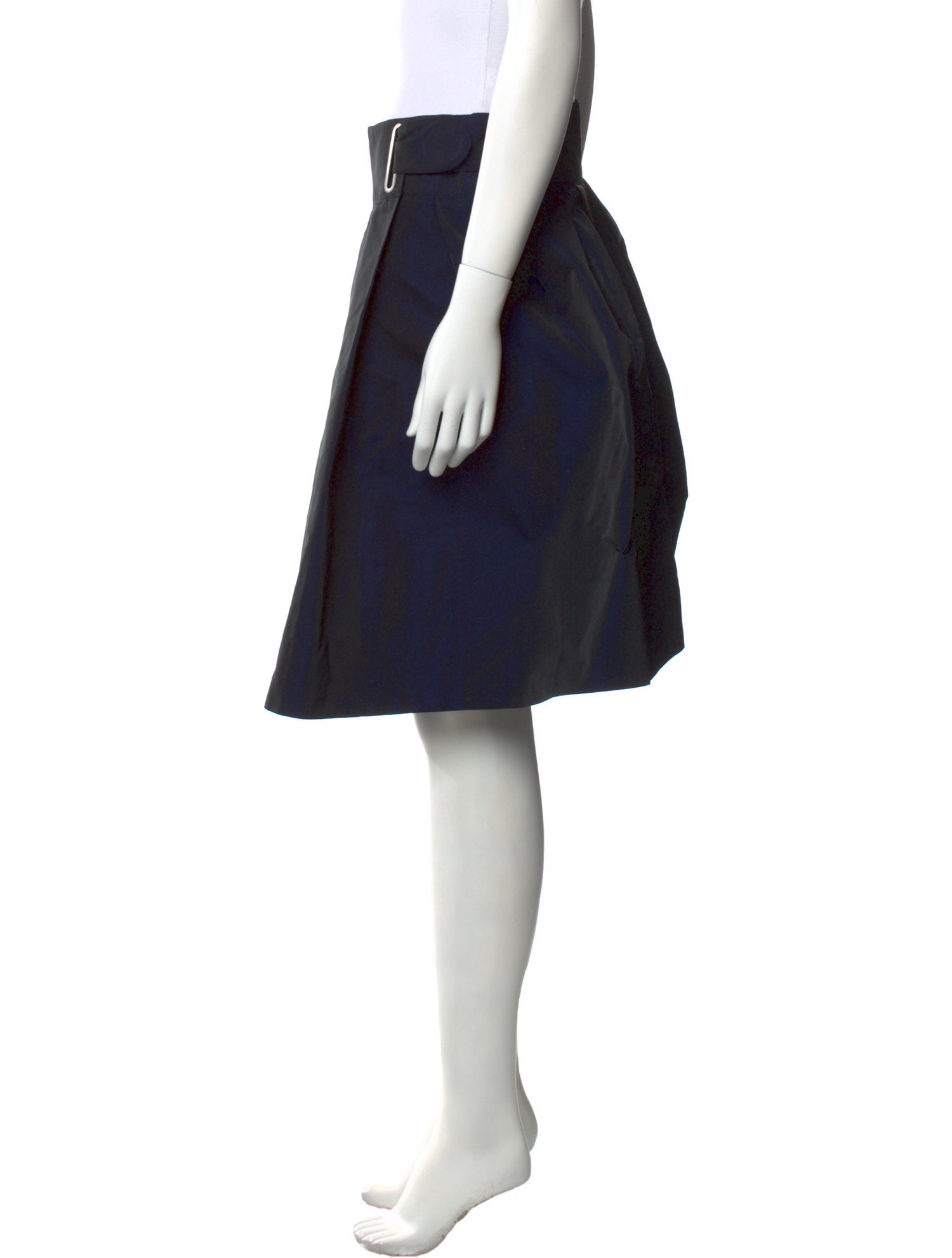 Akris Punto Pleated Accents Knee-Length Skirt