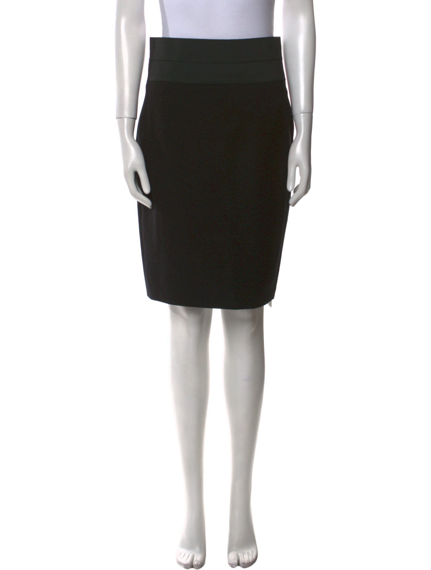 Akris Punto Knee-Length Skirt