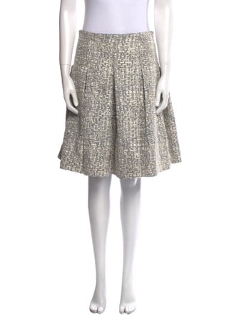 Akris Punto Raw-Edge Trim Knee-Length Skirt