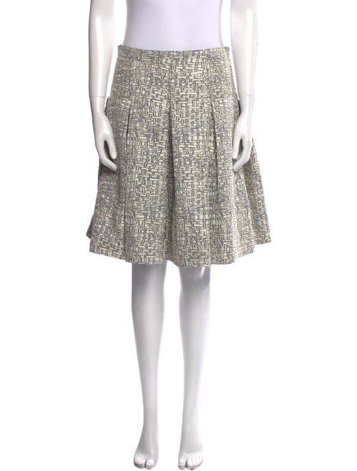 Akris Punto Raw-Edge Trim Knee-Length Skirt