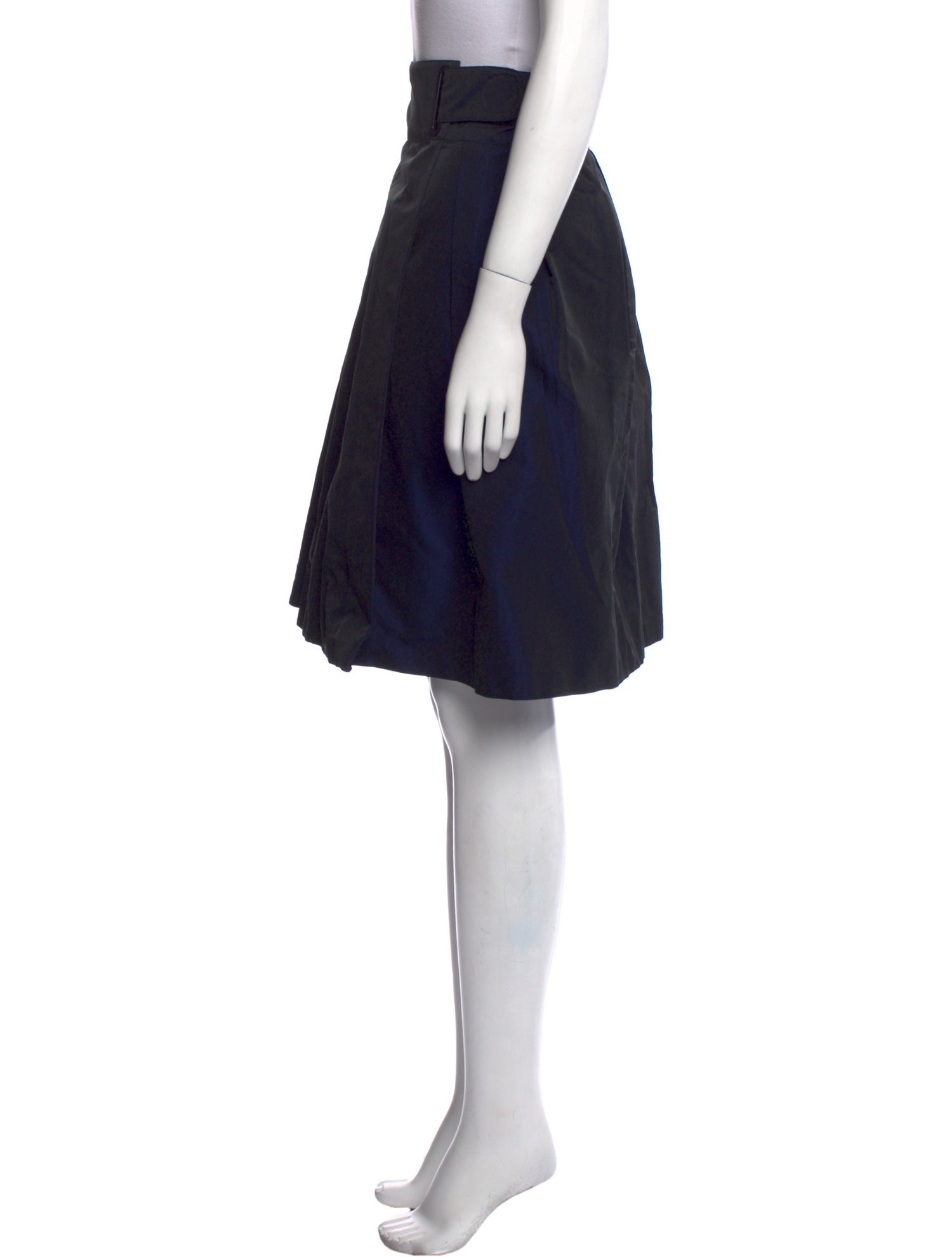 Akris Punto Pleated Accents Knee-Length Skirt