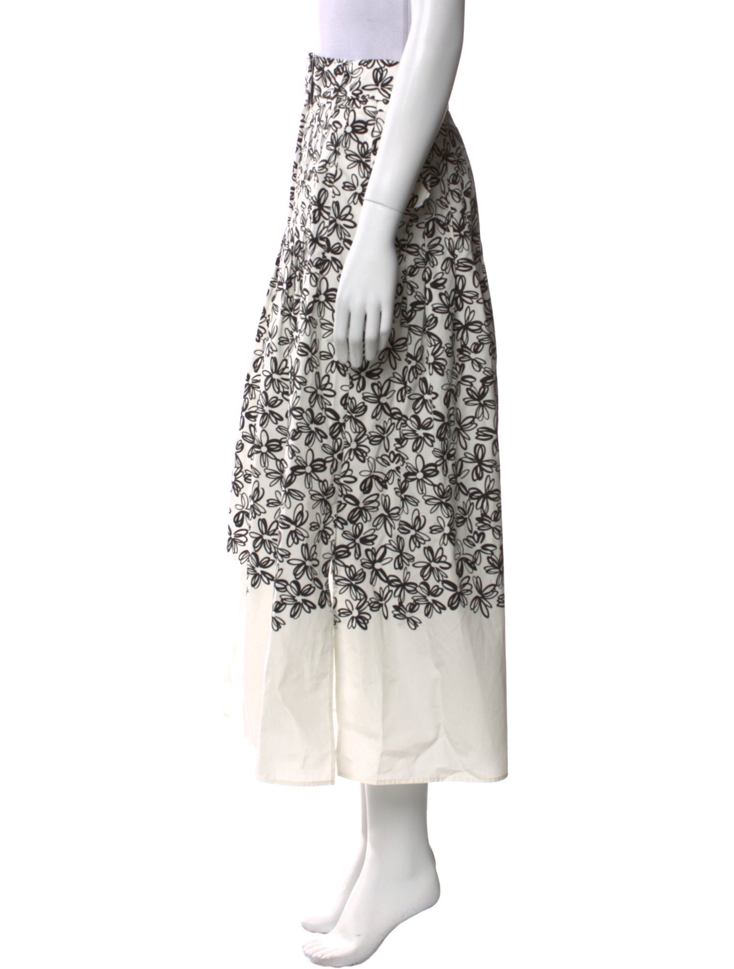 Akris Punto Floral Print Midi Length Skirt