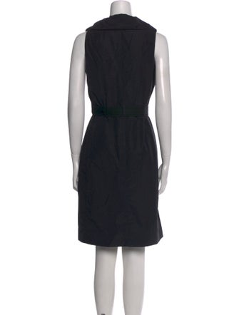 Akris Punto V-Neck Knee-Length Dress