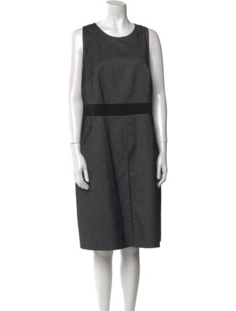 Akris Punto Scoop Neck Knee-Length Dress