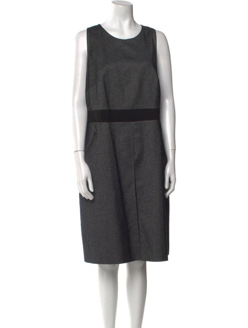 Akris Punto Scoop Neck Knee-Length Dress