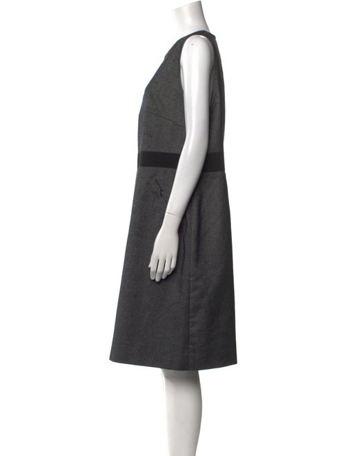 Akris Punto Scoop Neck Knee-Length Dress