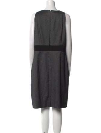 Akris Punto Scoop Neck Knee-Length Dress