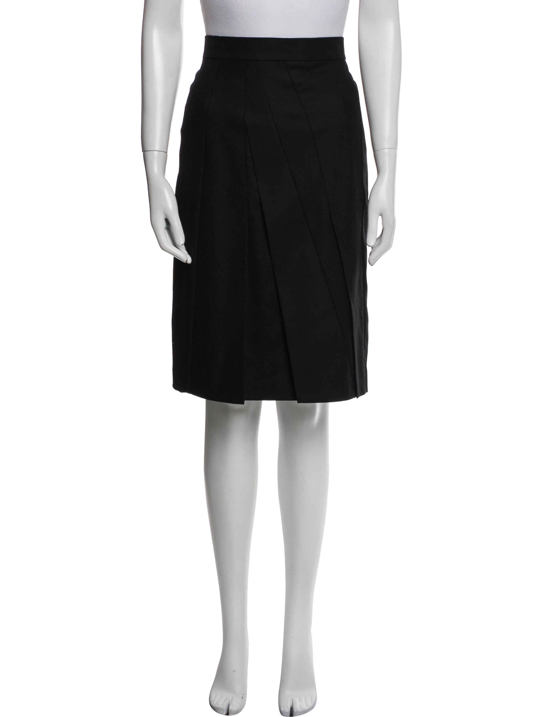 Akris Punto Wool Knee-Length Skirt
